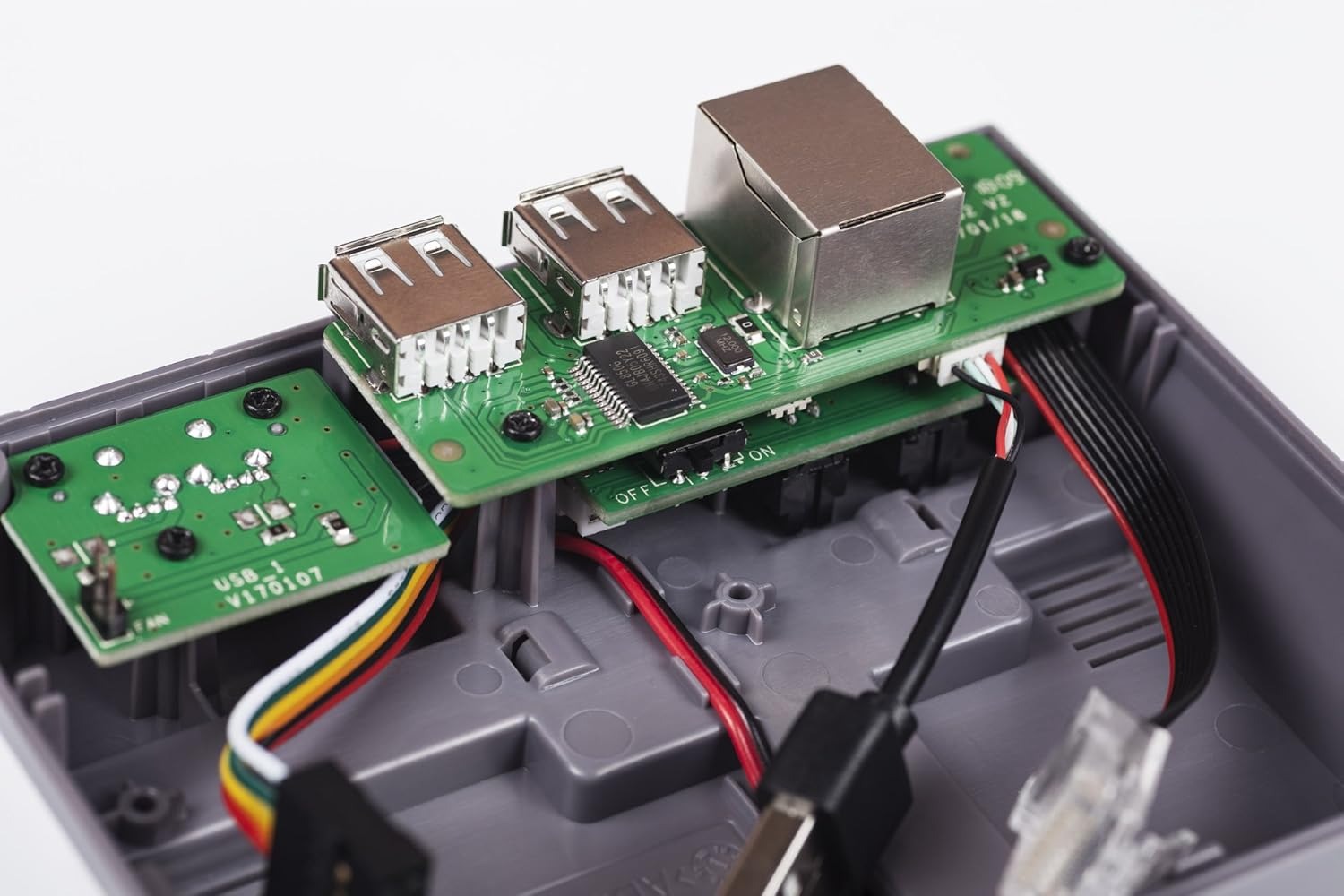 Корпус Retroflag NESPi Case Pl – обзор и цена Raspberry Pi Keyboard